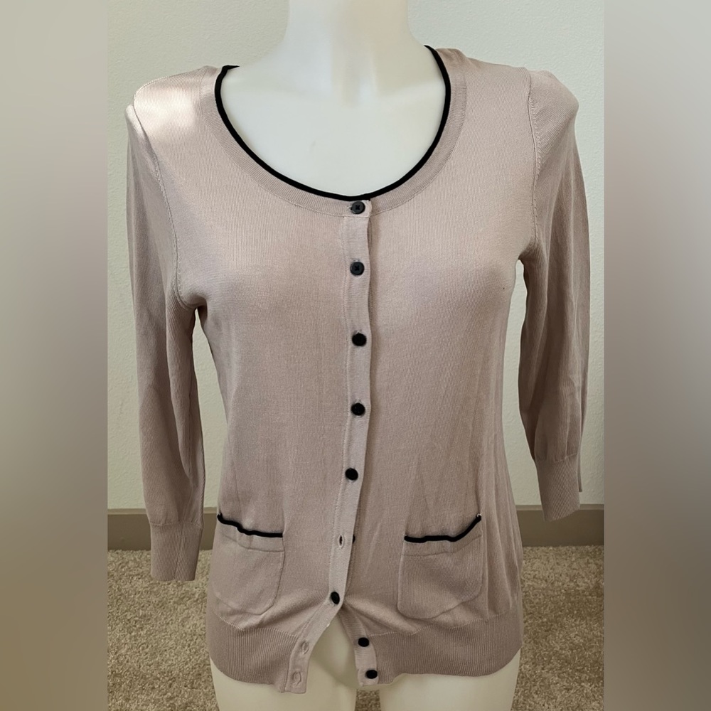 H&M very light purple button up sweater!